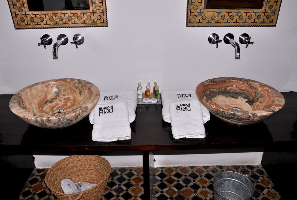 فندق بلانكو الرياض Tétouan المظهر الخارجي الصورة
